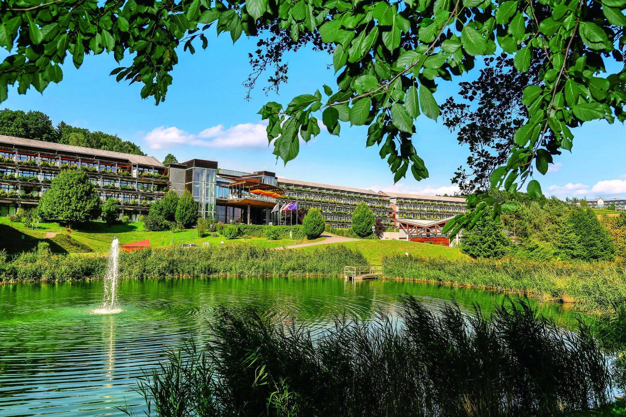 Das Sonnreich - Thermenhotel Loipersdorf Loipersdorf bei Fuerstenfeld Exterior photo